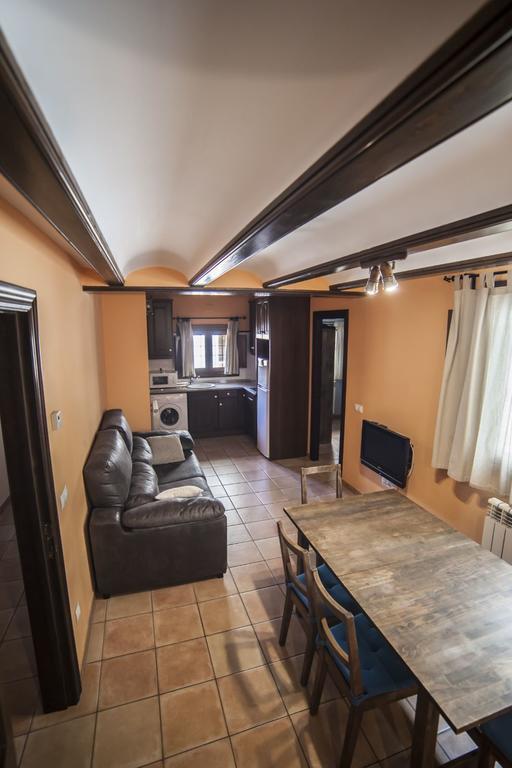 Apartamentos Cine Capicol 阿尔巴拉辛 外观 照片